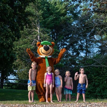 Yogi Bear'S Jellystone Park Camp-Resort Wisconsin Dells Lake Delton Εξωτερικό φωτογραφία